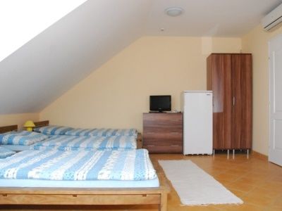Karavan Panzio Hotell Kecskemét Eksteriør bilde